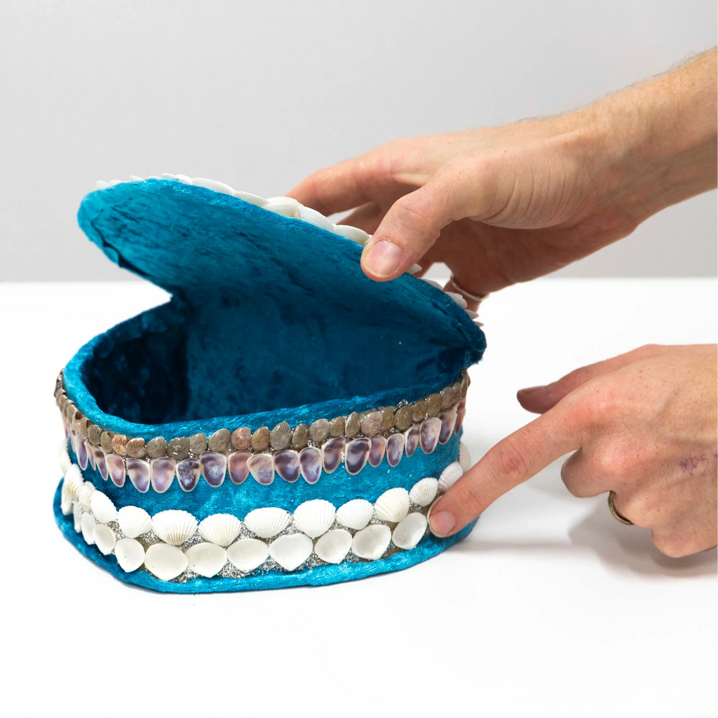 Marilyn Russell Shellwork Jewellery Box