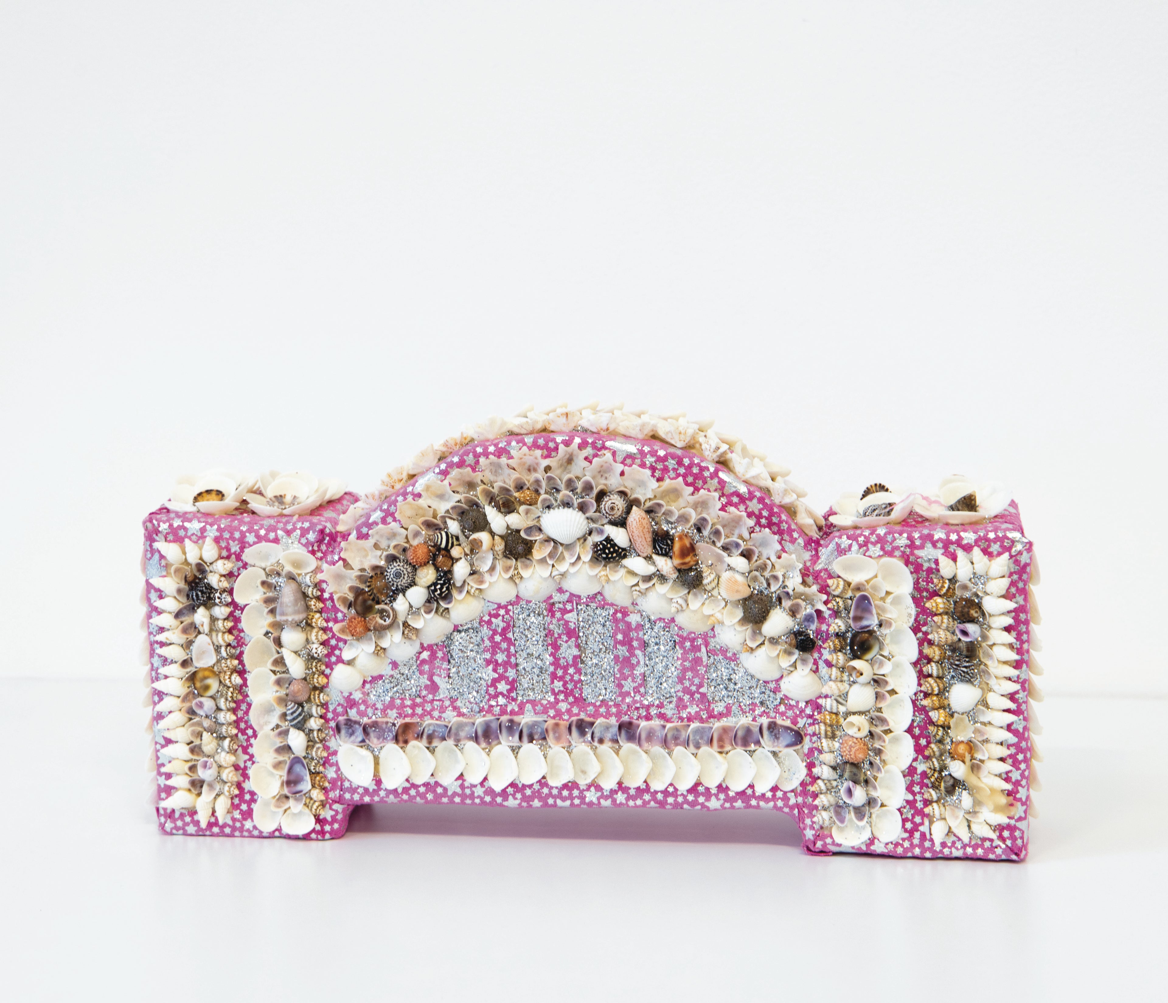 Marilyn Russell Shellwork Harbour Bridge