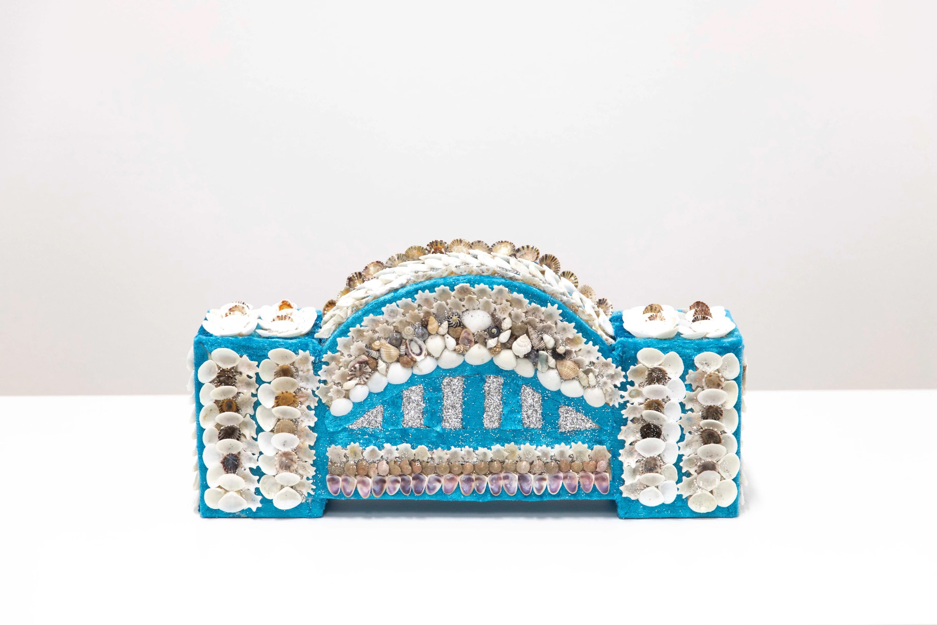 Marilyn Russell Shellwork Harbour Bridge